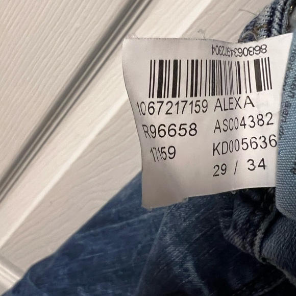 Ripped Denim - Picture 4 of 5